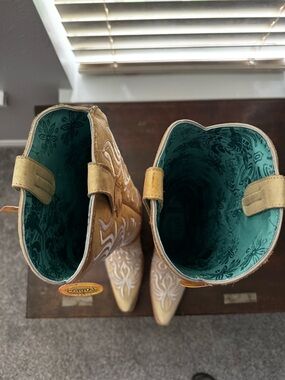 Tan Western Heeled Boots with Teal Floral Lining